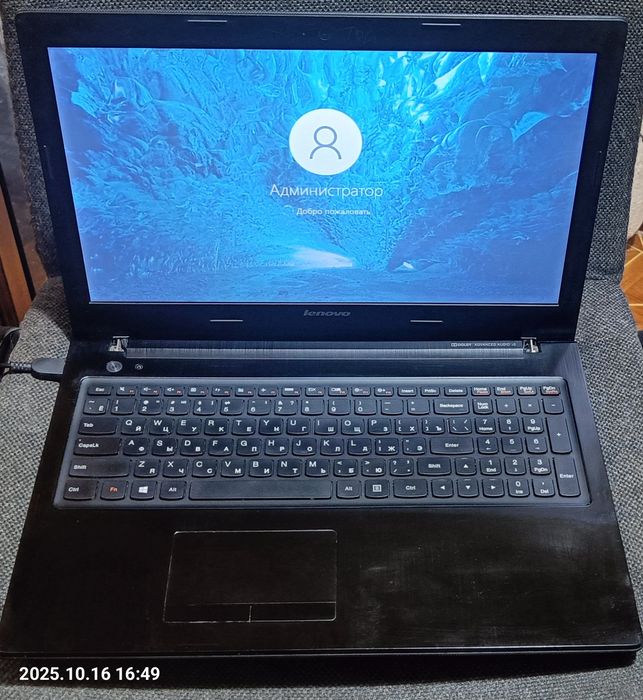Ноутбук  LENOVO IdeaPad G505s . AMD-A8 (4500 M-APU)