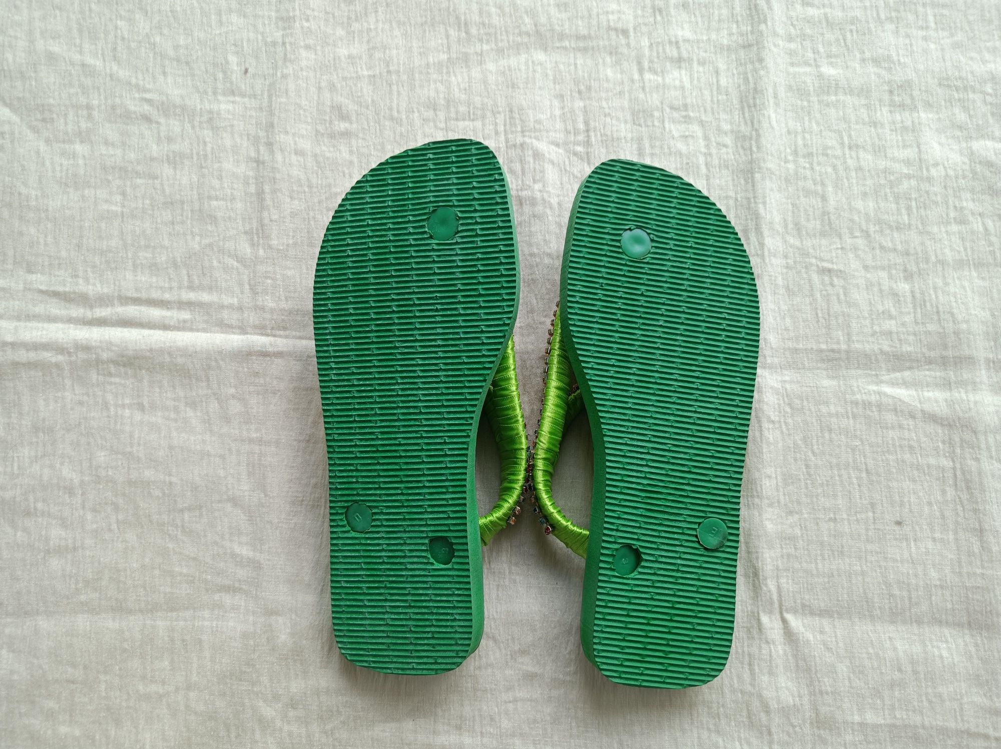 Havaianas Flash, 35-36 novas