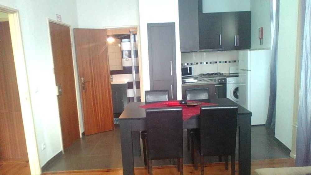 T2 Remodelado Alugo a 30 Metros da Praia