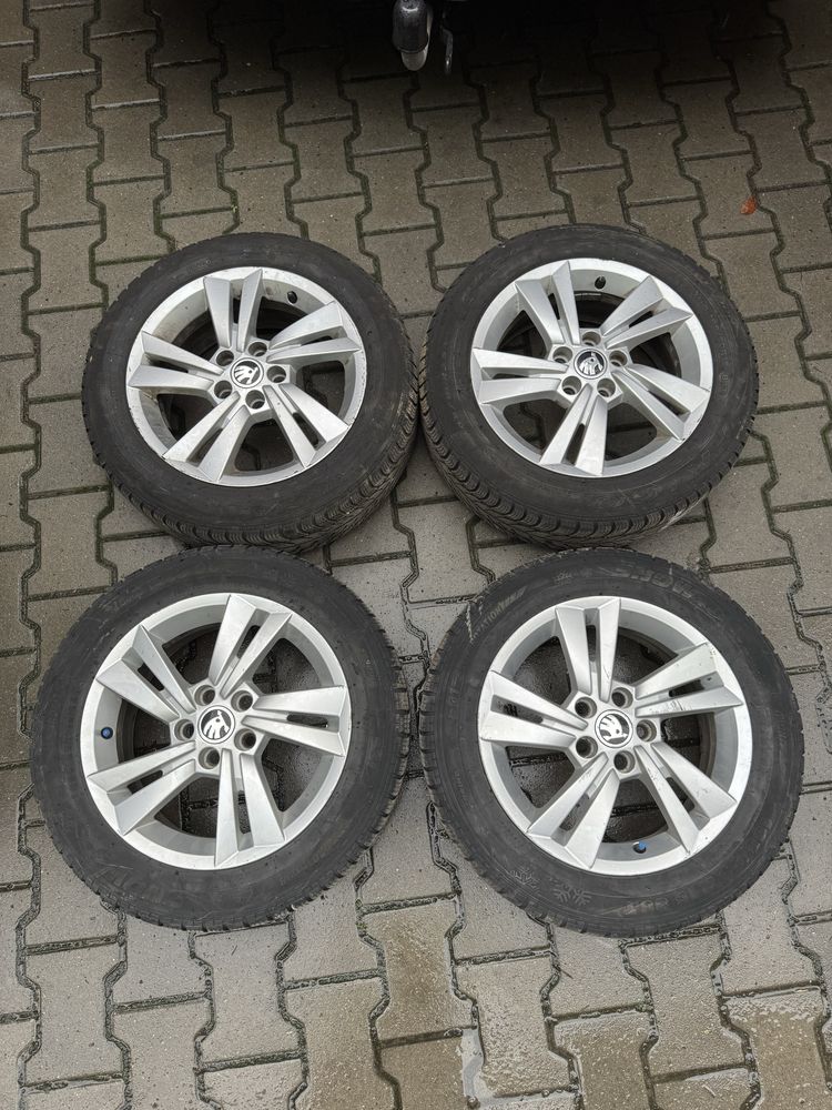 Felgi z oponami R15 5x100 Skoda Fabia 3 oryginalne TMPS Cygnus