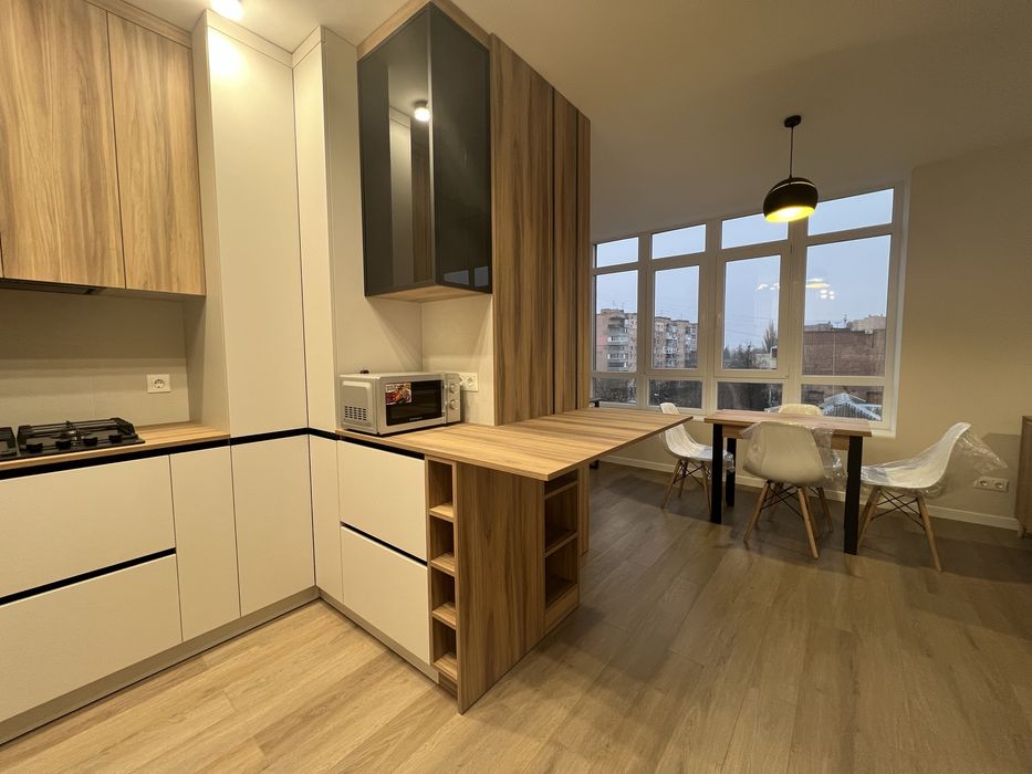 Новобудова! Перша здача! Світло не вимикають