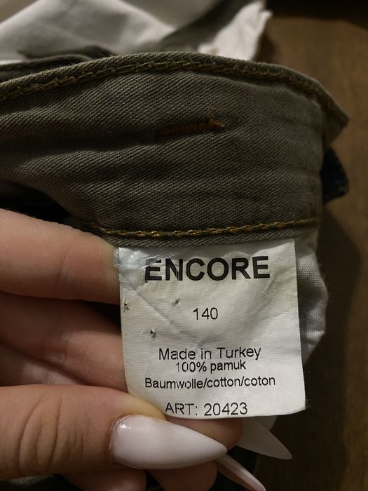 Джинсові шорти в прекрасному стані для хлопчика або дівчинки)