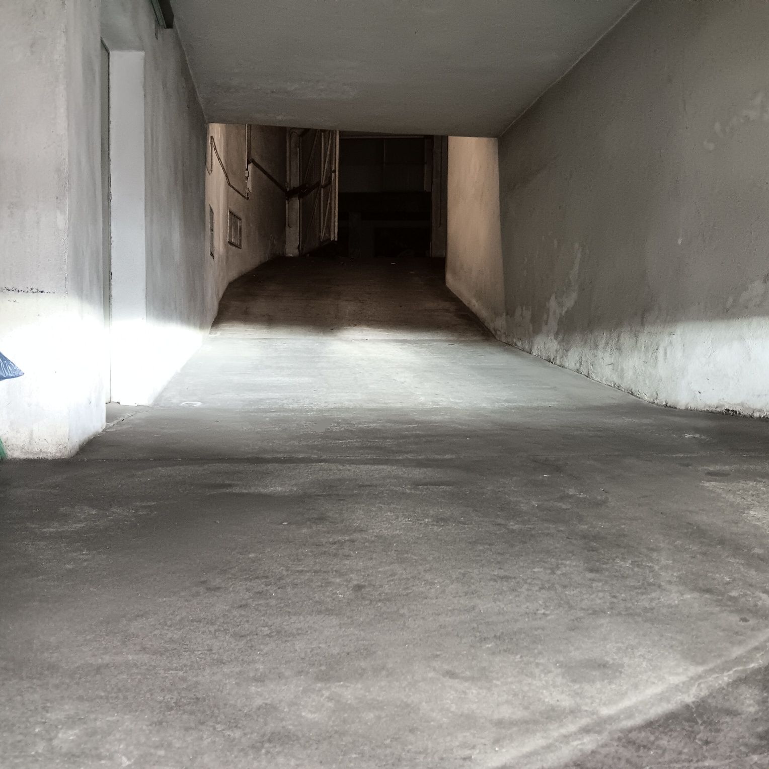 Garagem 250m estacao Av Eduardo Vitor das Neves