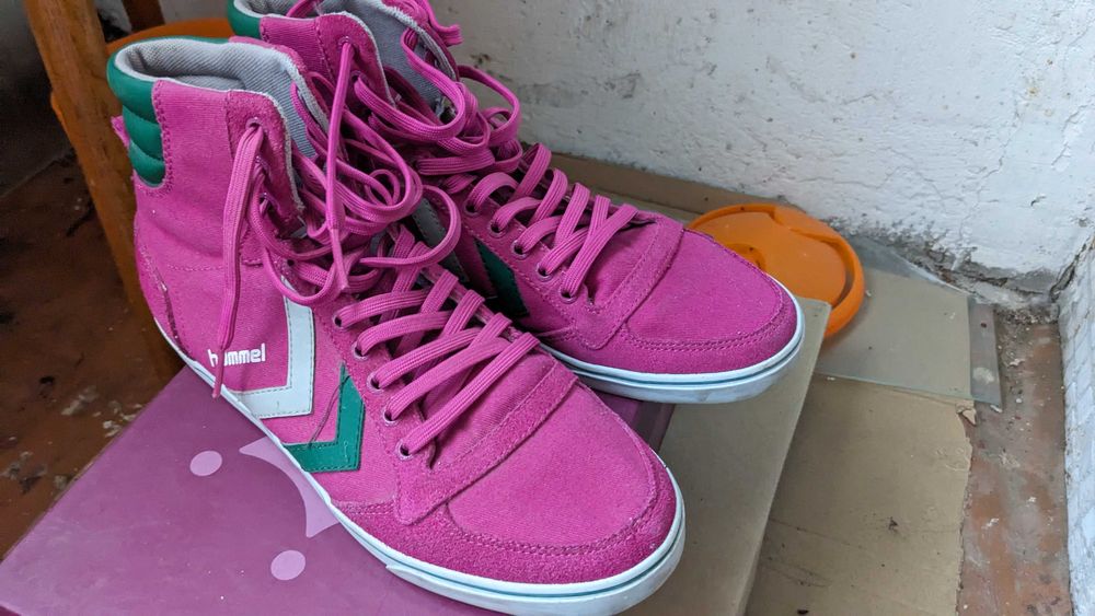 Спортивні жіночі кеди кросівки hummel розмір 39