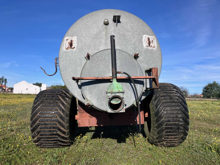 CISTERNA AGRICOLA DE 6000 LITROS