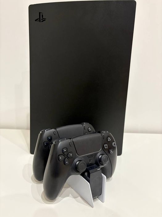 Sony Playstation 5+ 2 геймпади + зарядна станція
