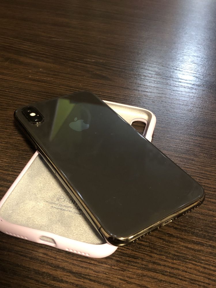 IPhone X 64Gb R-Sim