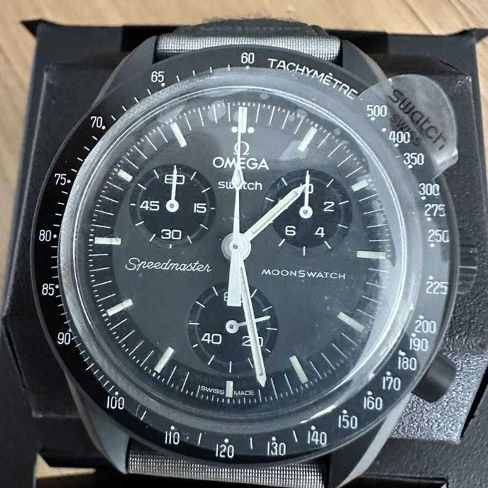 Omega x Swatch Mercury SO33A100: Połączenie Luksusu i Technologii