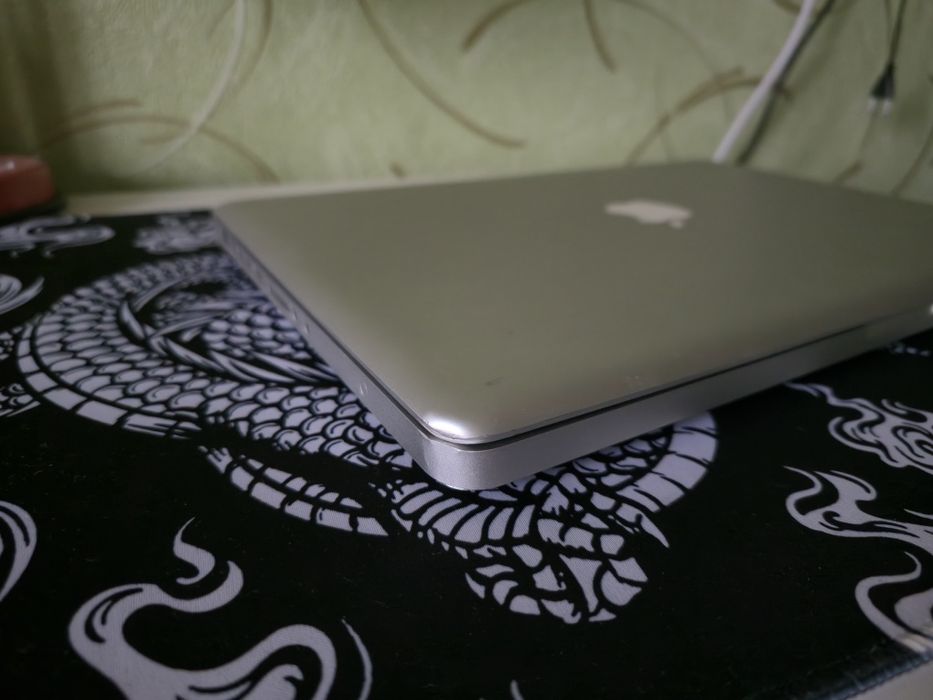 Ноутбуки Apple Macbook A1286 б/у з Щвейцарії