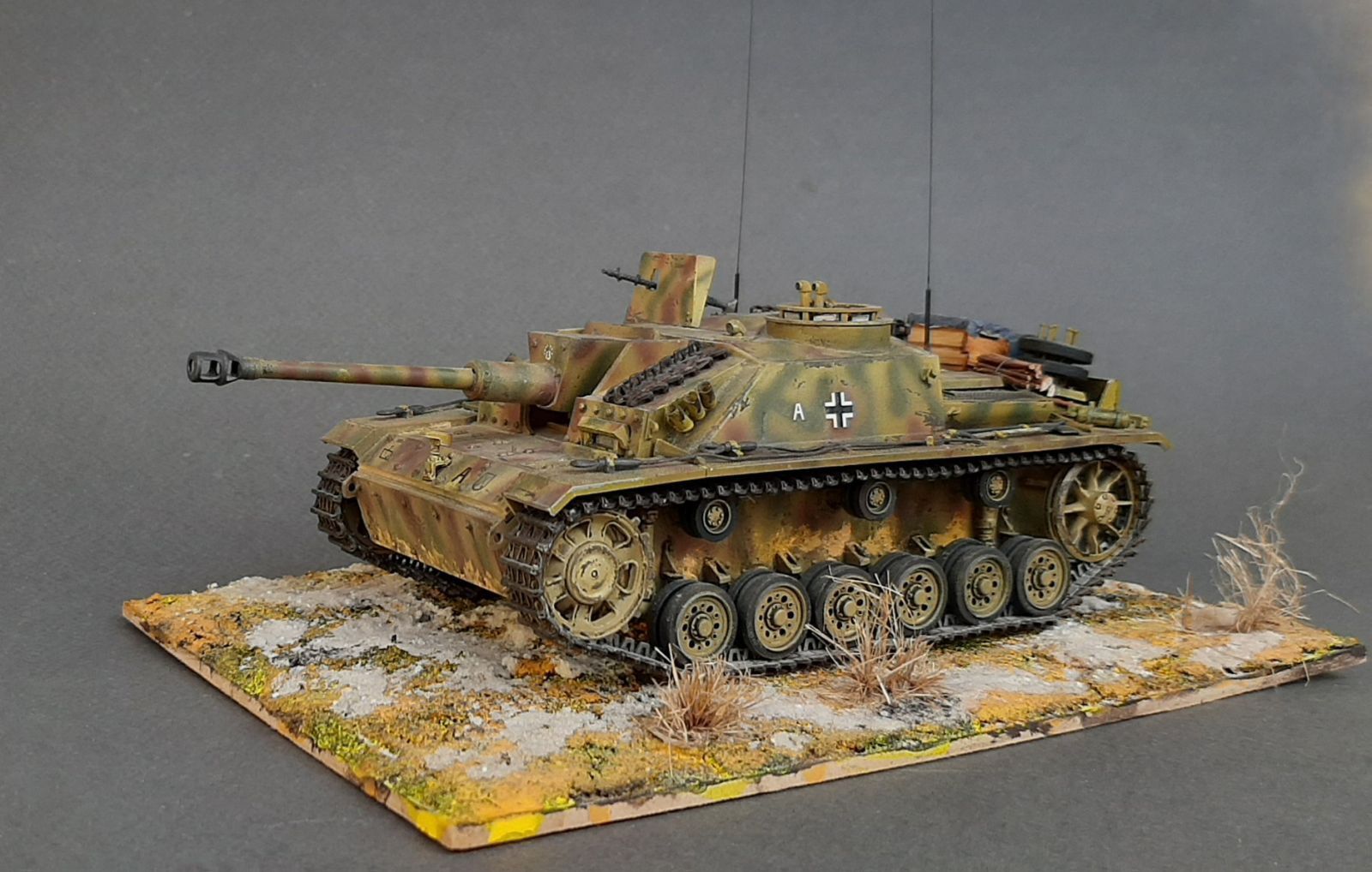 Сборная модель танка StuG 3   1/35