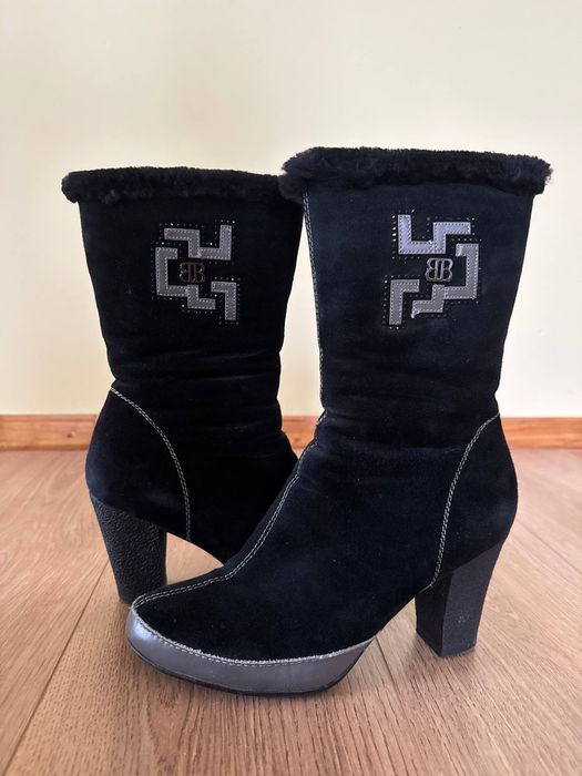 Завшеві натуральні зимові чобітки на кожушку