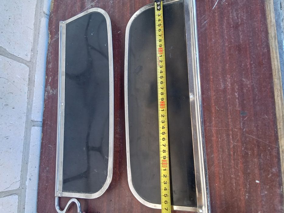 Козирки салона ретро автомобля