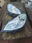 Lampy przednie renault Clio 3