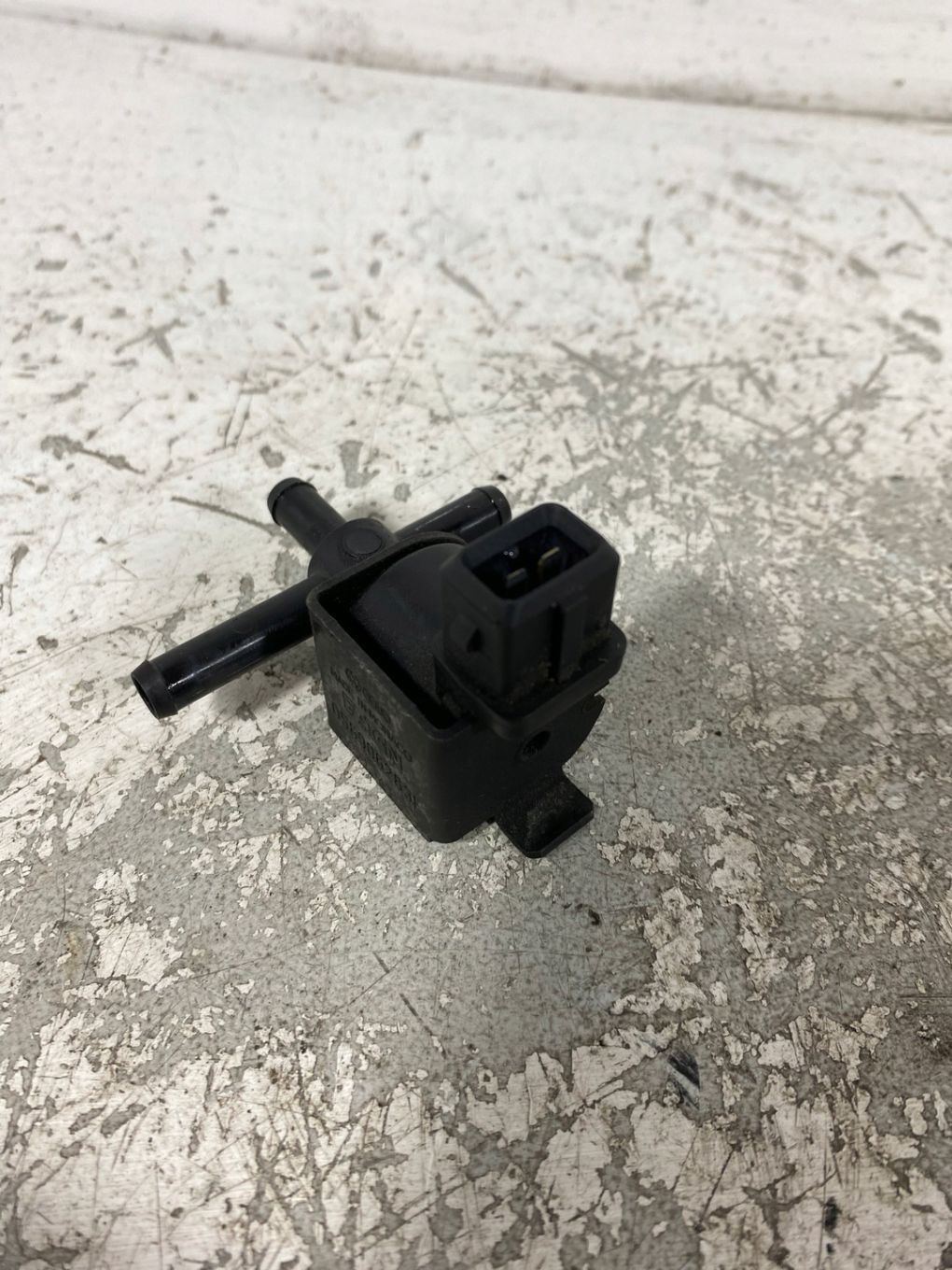 ZAWÓR PODCIŚNIENIA VW AUDI SEAT 1.8 T 058906283F