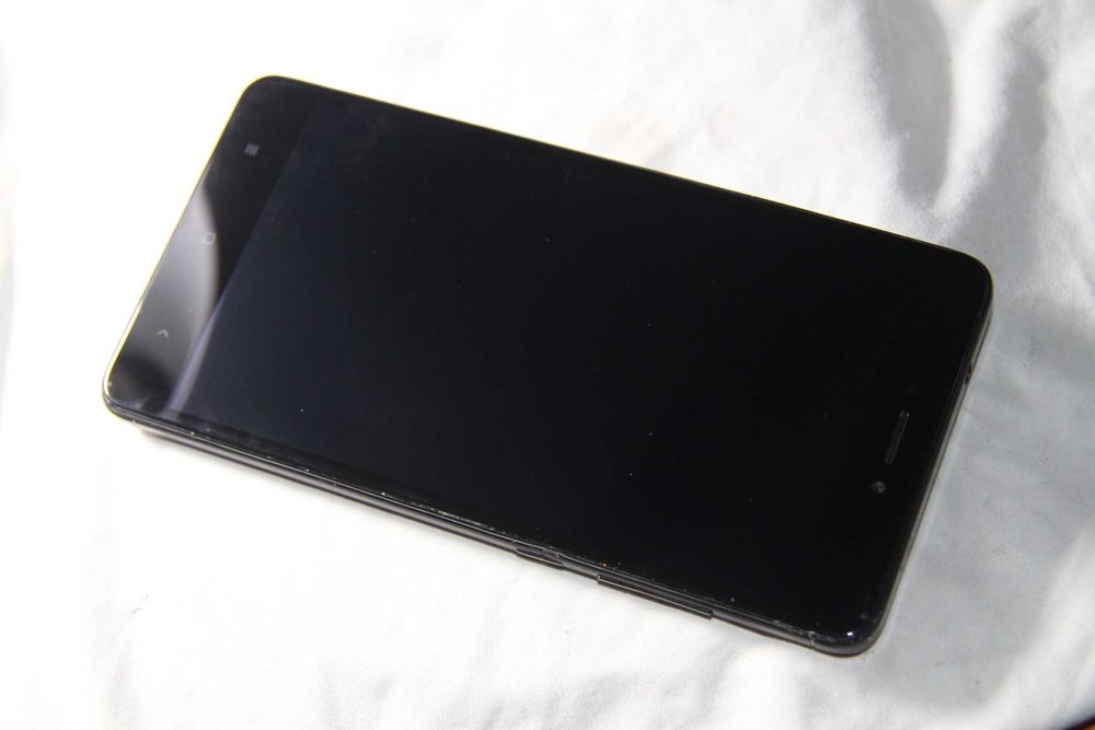 Xiaomi redmi note 4X 3/32 (новий екран і батарея)