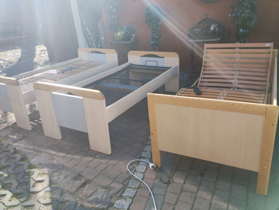 Łóżka drewniane jednoosobowe