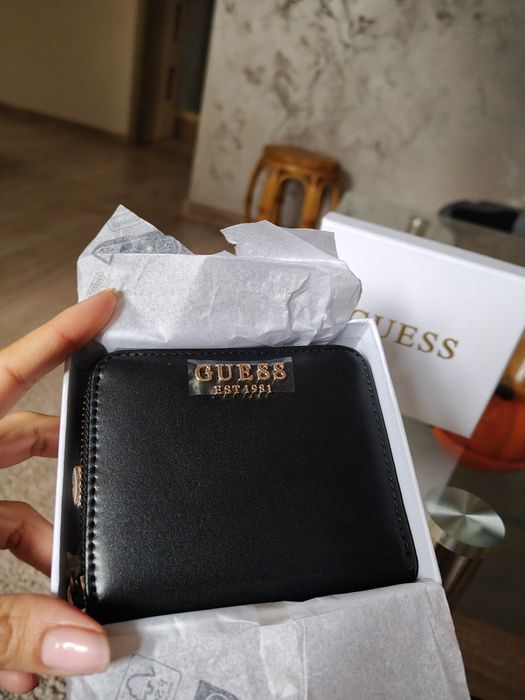 Porfel Guess Laurell czarny nowy z metką na prezent