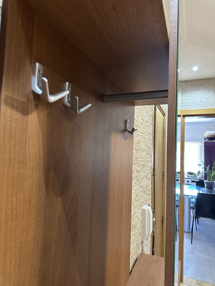 Movel de entrada com sapateira e espelho