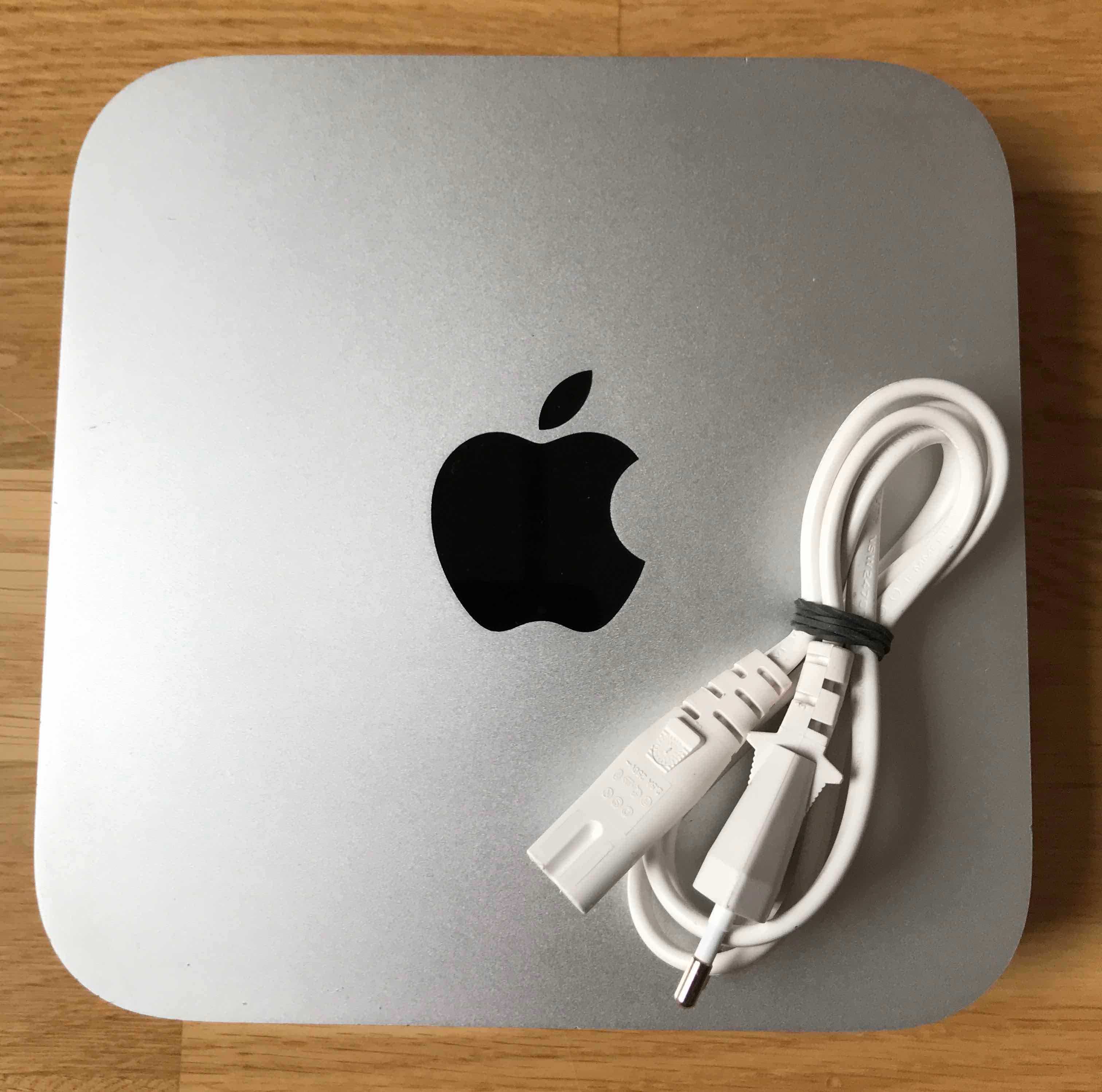 Apple Mac mini 2012r/IC i7 2,6GHz/A1347/SSD 250Gb/Ram 8Gb