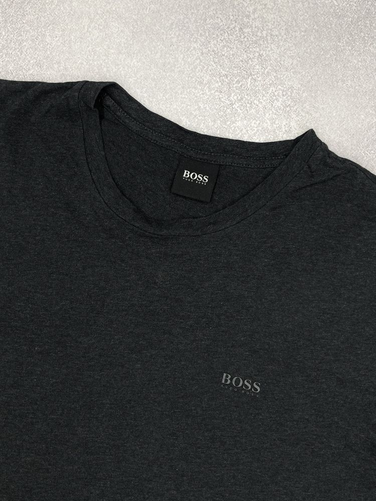 Мужская темно серая футболка Hugo Boss оригинал