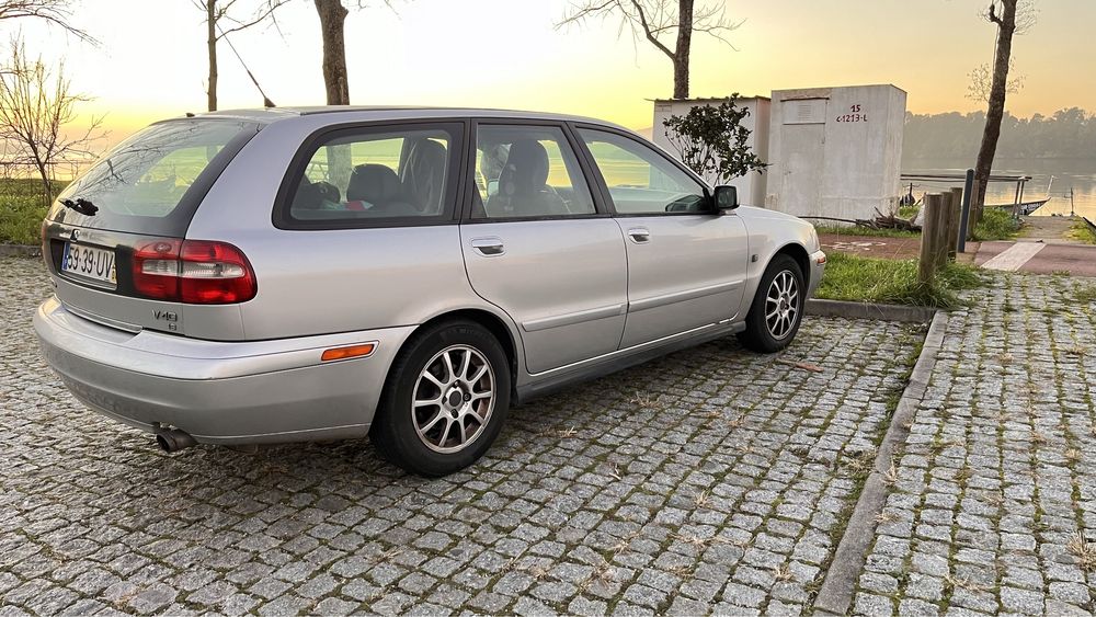 Volvo v40 1.6 (GPL)