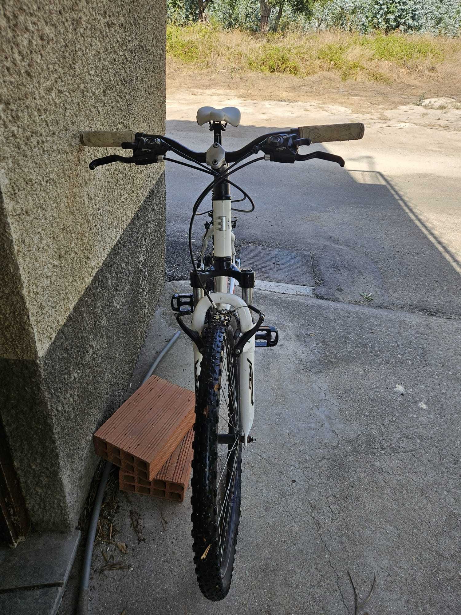 bicicleta BH over X