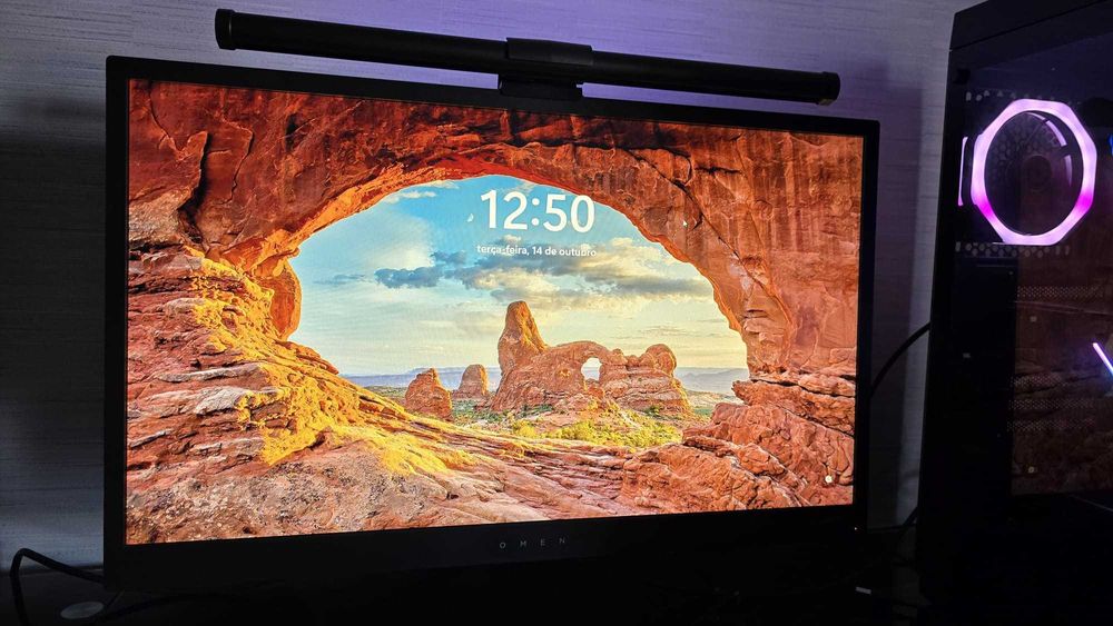 Monitor Gaming HP OMEN Z7Y57AA (25'' - 1 ms - 144 Hz - FreeSync)