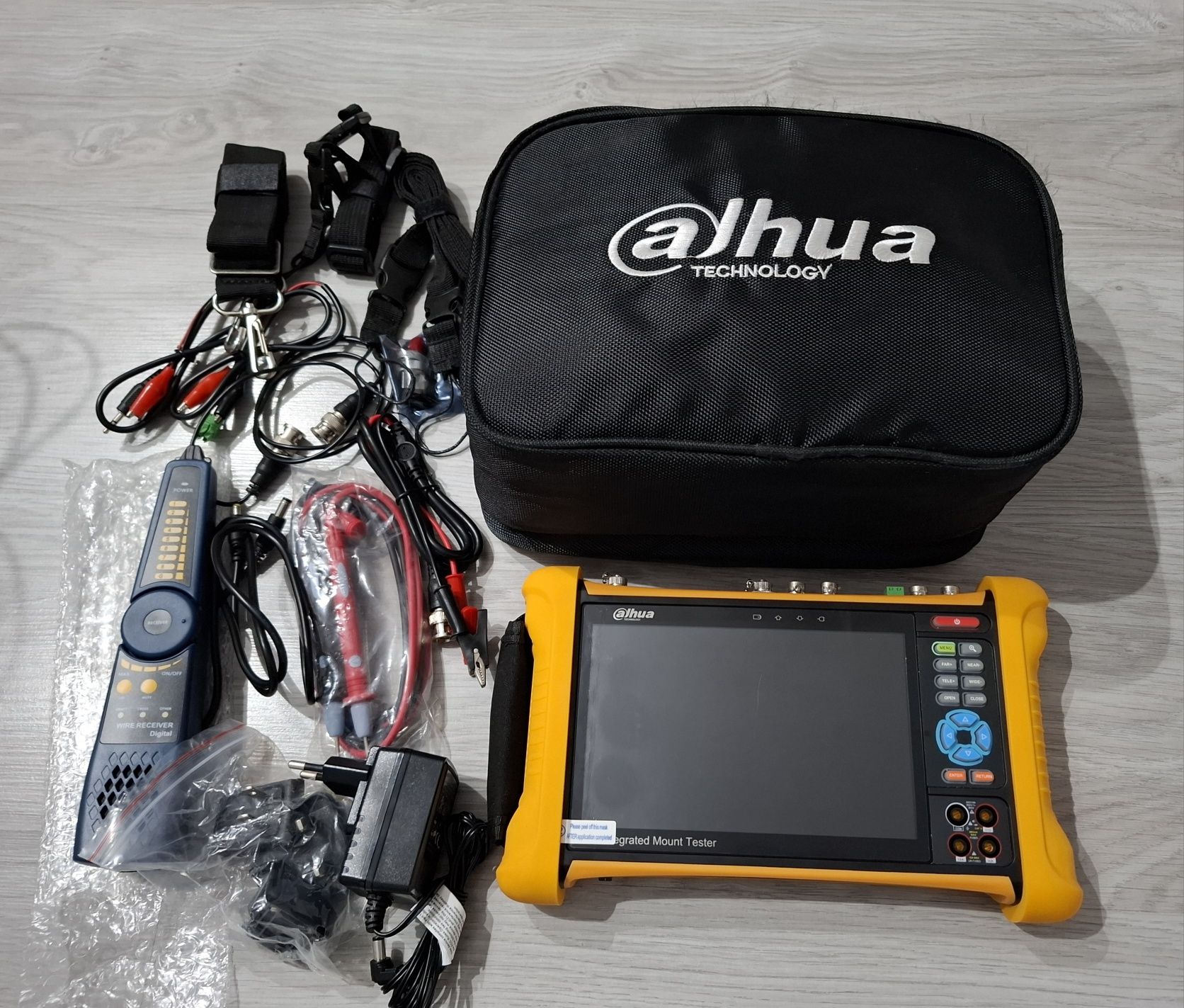 Wielofunkcyjny tester monitor serwisowy CCTV Dahua PFM906-E