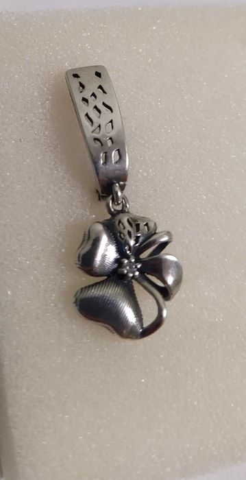 Оригінальний срібний набір "Квітка" -  сережки + каблучка