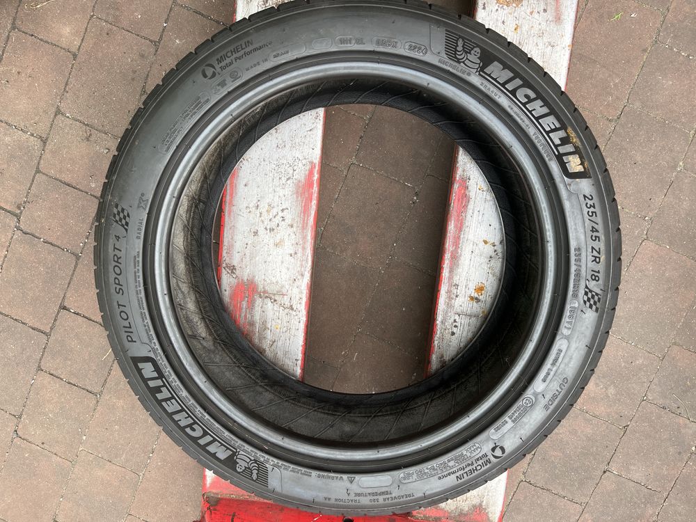 1szt. 235/45/18 Michelin Pilot Sport 4 Rant Ochronny 2024 rok .