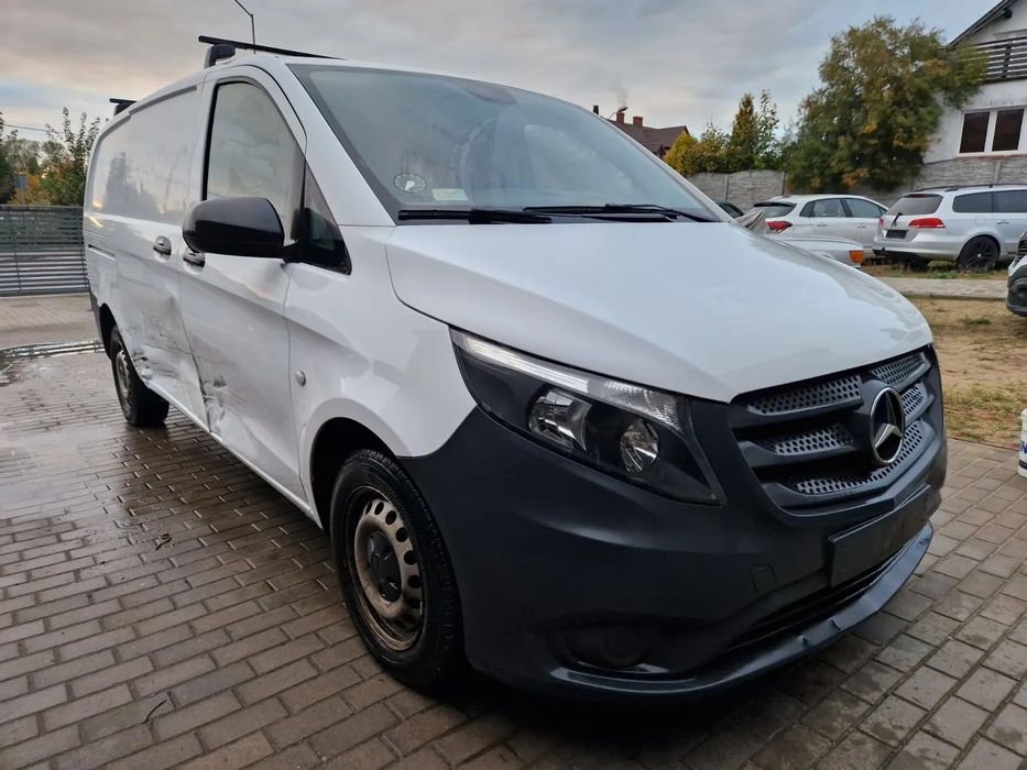 Mercedes-Benz Vito  W pełni sprawny przyjechał na kołach