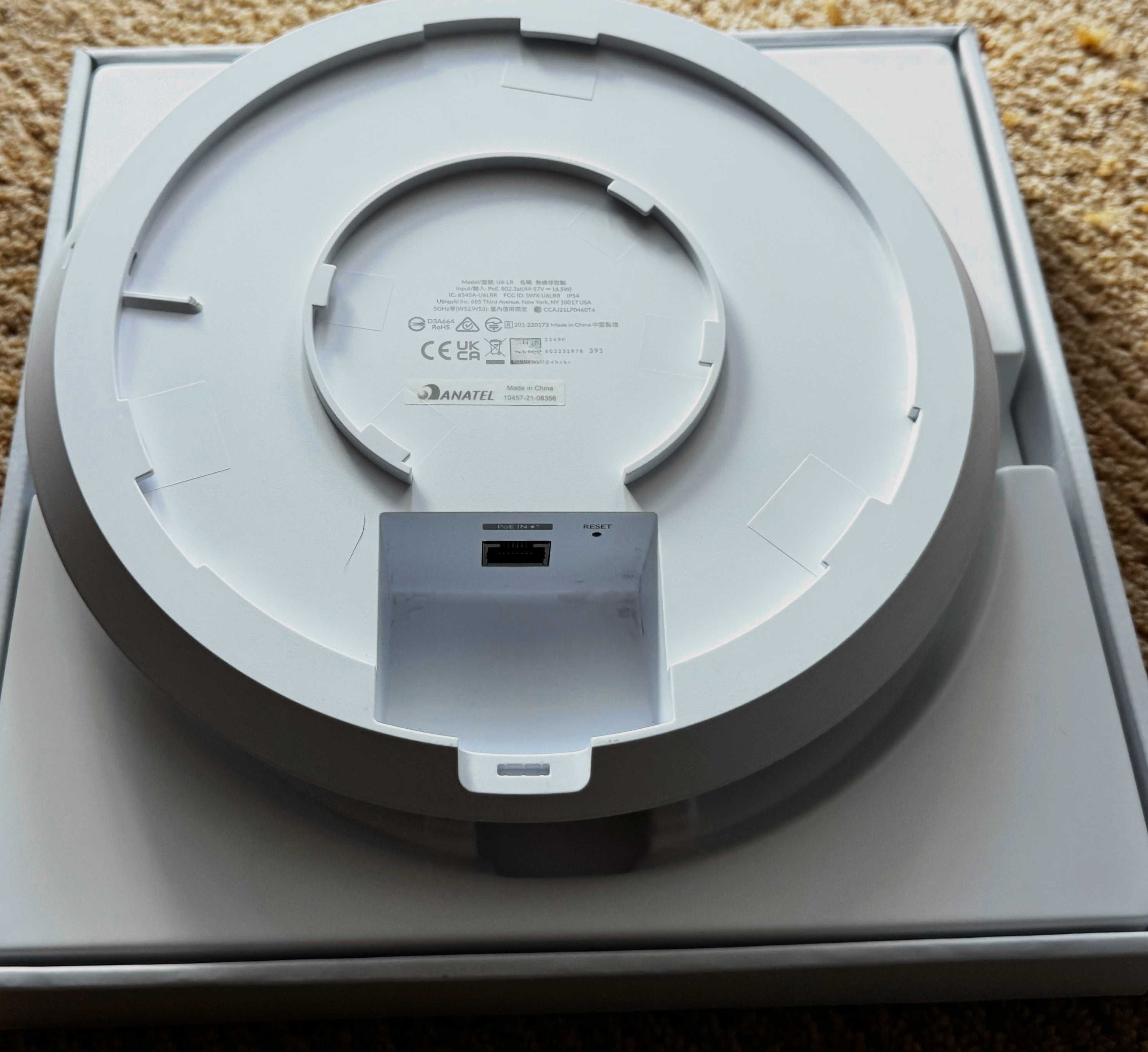 Ubiquiti U6-LR Long Range + zasilacz PoE