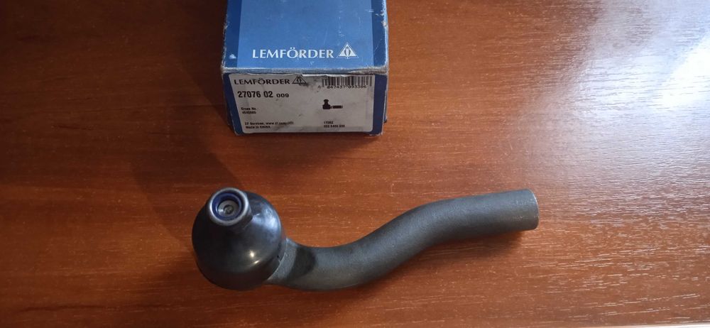 Наконечник рулевой тяги Doblo 01-09 (кривой) (L) (LEMFORDER 27076 02)