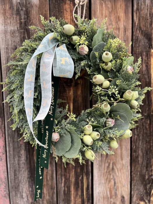 Dekoracja bożonarodzeniowa na drzwi