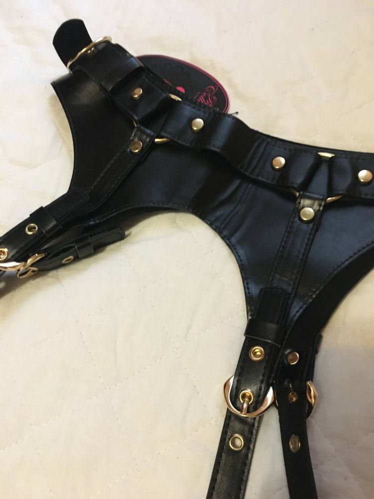 Пояс шкіряний для панчіх hunkemoller
