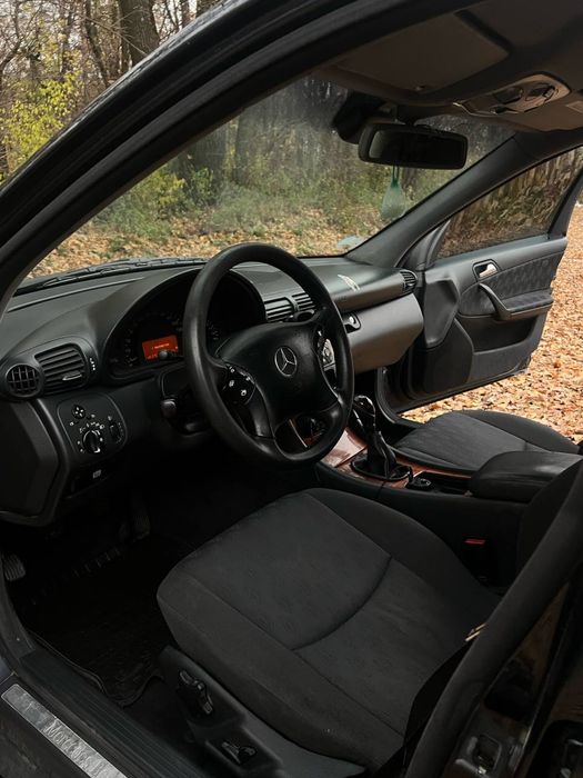 Мерседес w203