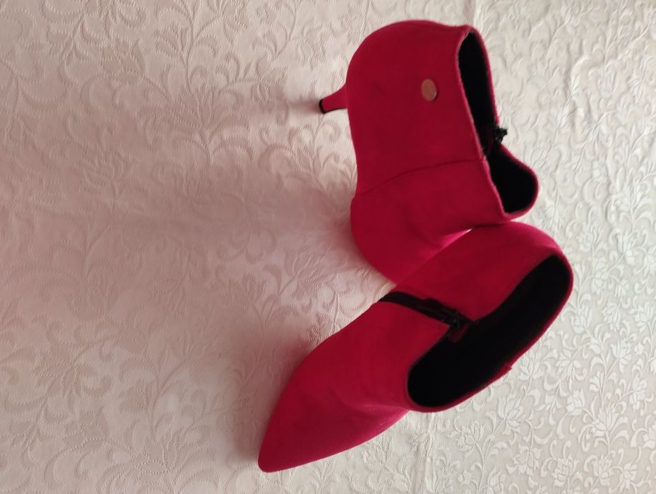 Bota/Botins vermelho