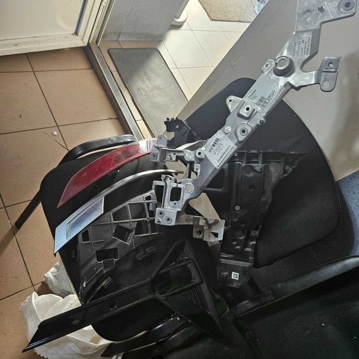 Polestar 2 на запчастини 3шт.