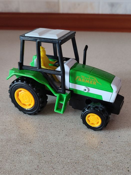 Іграшковий трактор Farmer