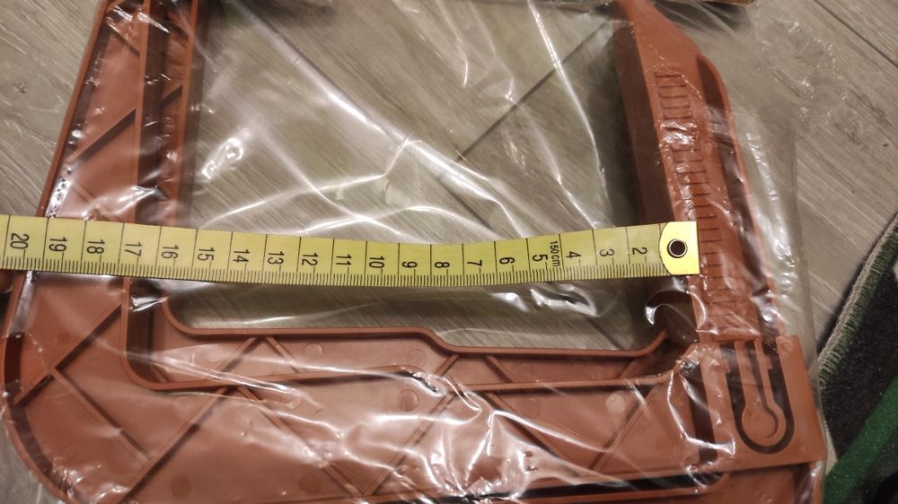 Zaczepy uchwyty doniczki balkonowe ogrodowe