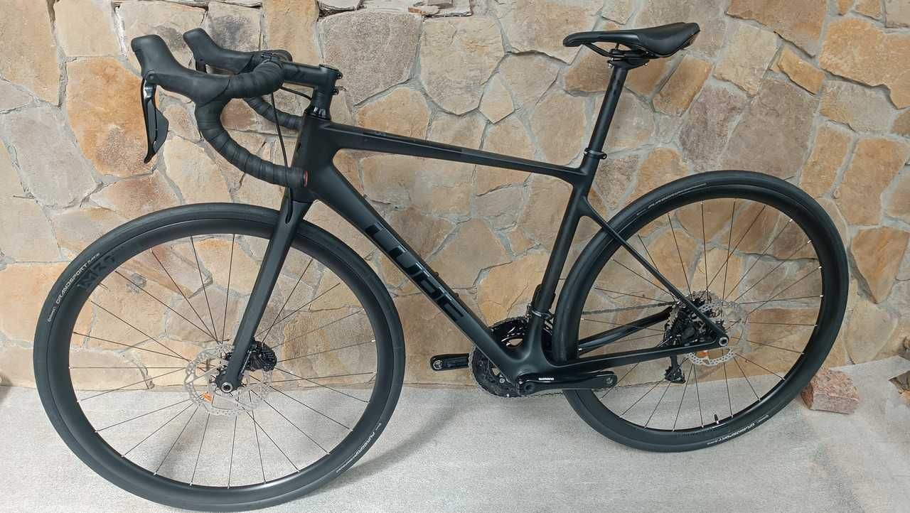 Карбоновий шосейний велосипед Cube ATTAIN GTC SLX 105 Di2