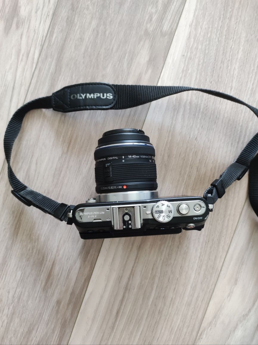 Aparat Olympus PEN Lite E-PL3 z zestawem