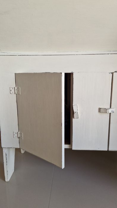 Movel aparador / masseira do pão