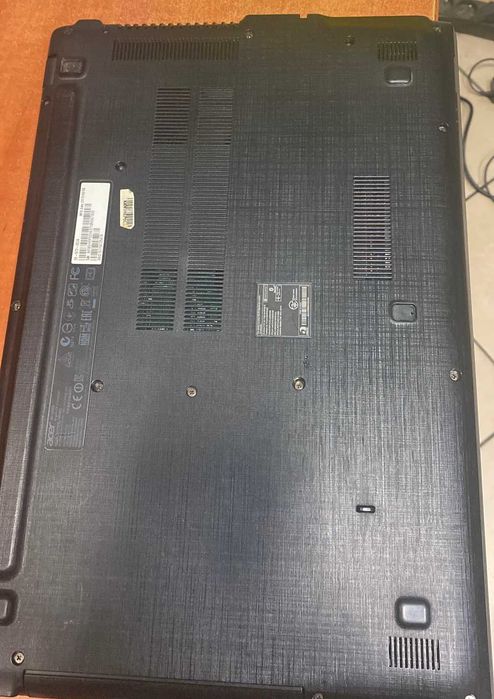 Laptop Acer Aspire E-15
