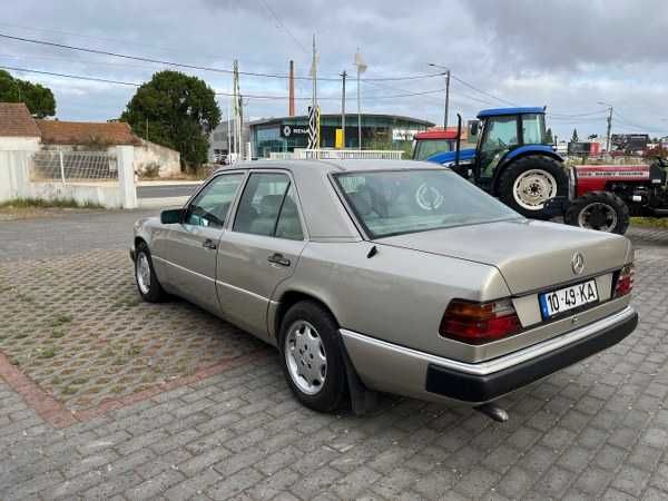 Mercedes-Benz E 200 2.0D - 89