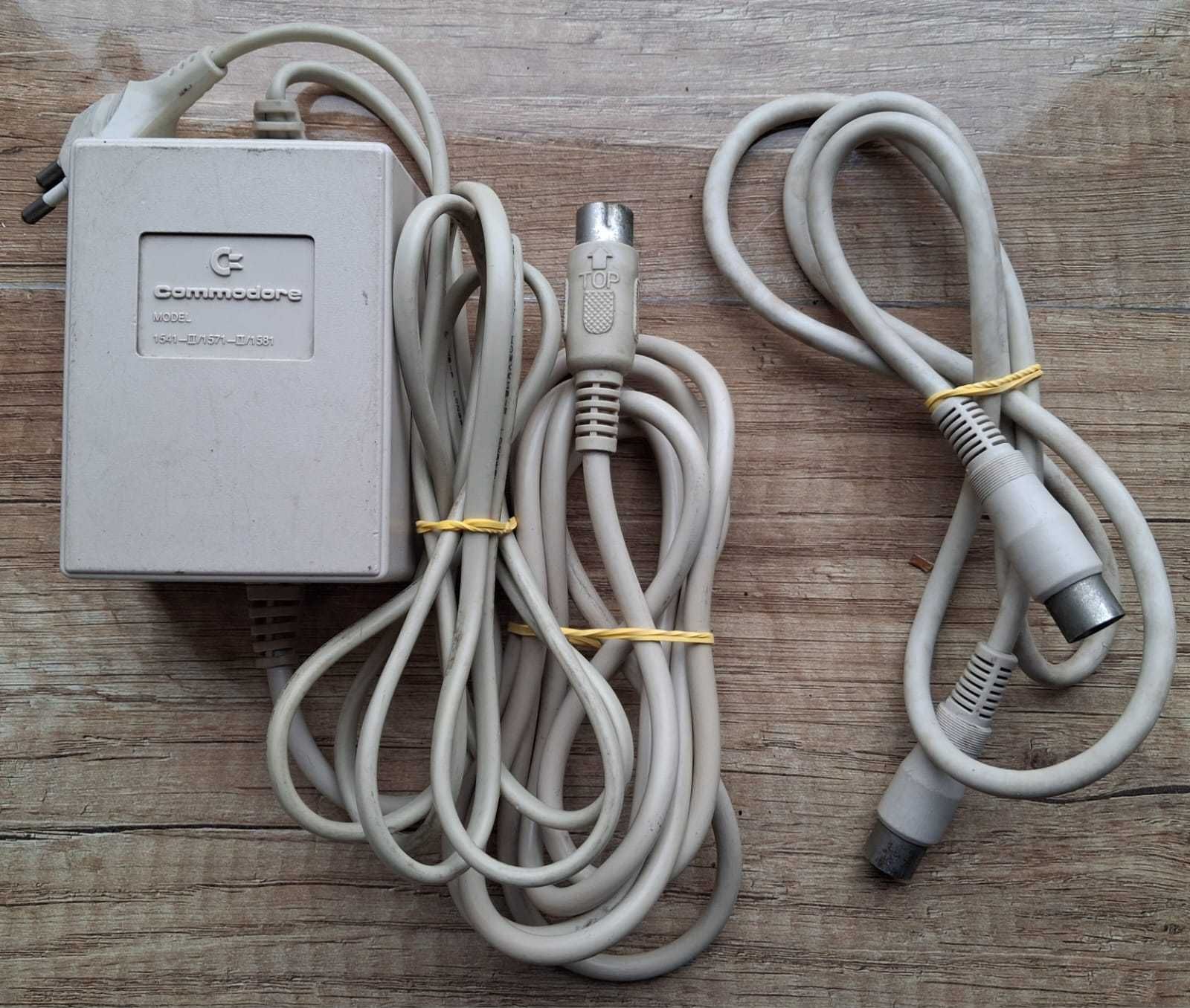 Stacja dyskietek dysków Commodore 64 1541-II prezent DZIAŁA