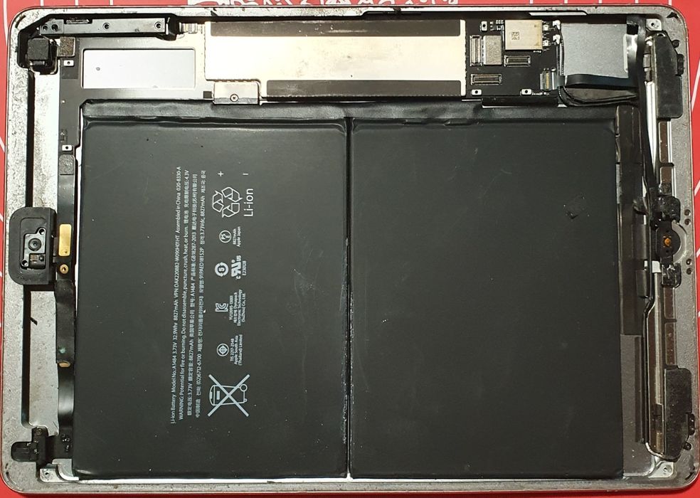 Продам планшет Apple A1474 iPad Air по запчастинах
