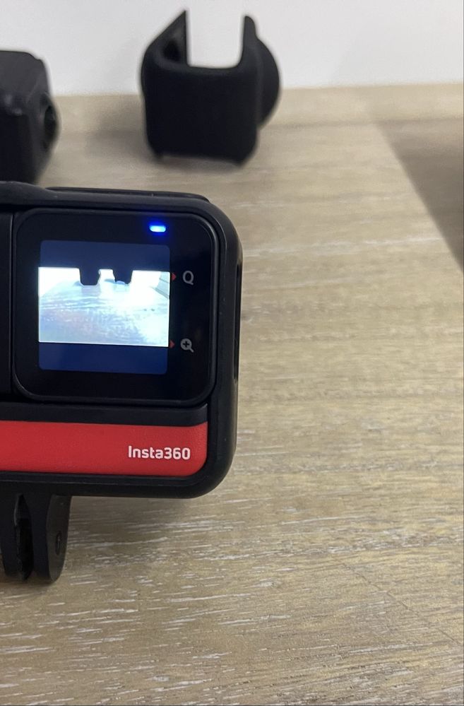 Camara Insta one rs twin edition