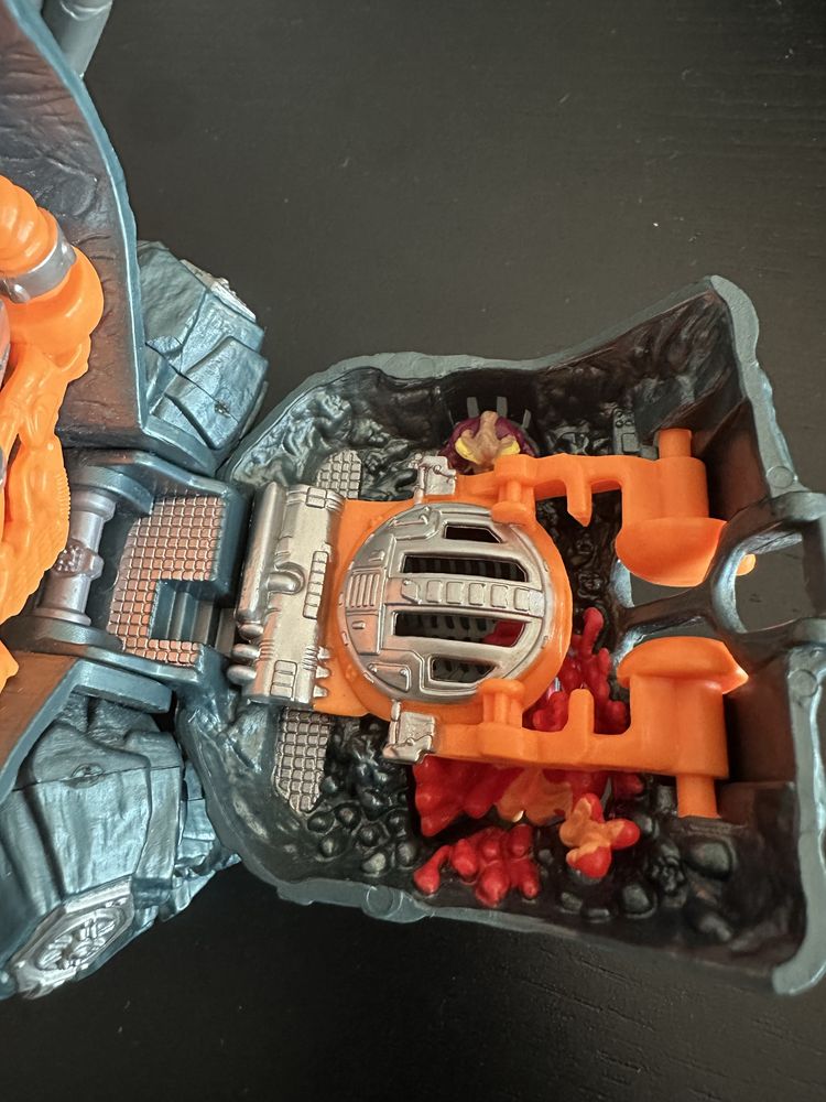 Mighty max blasts magus