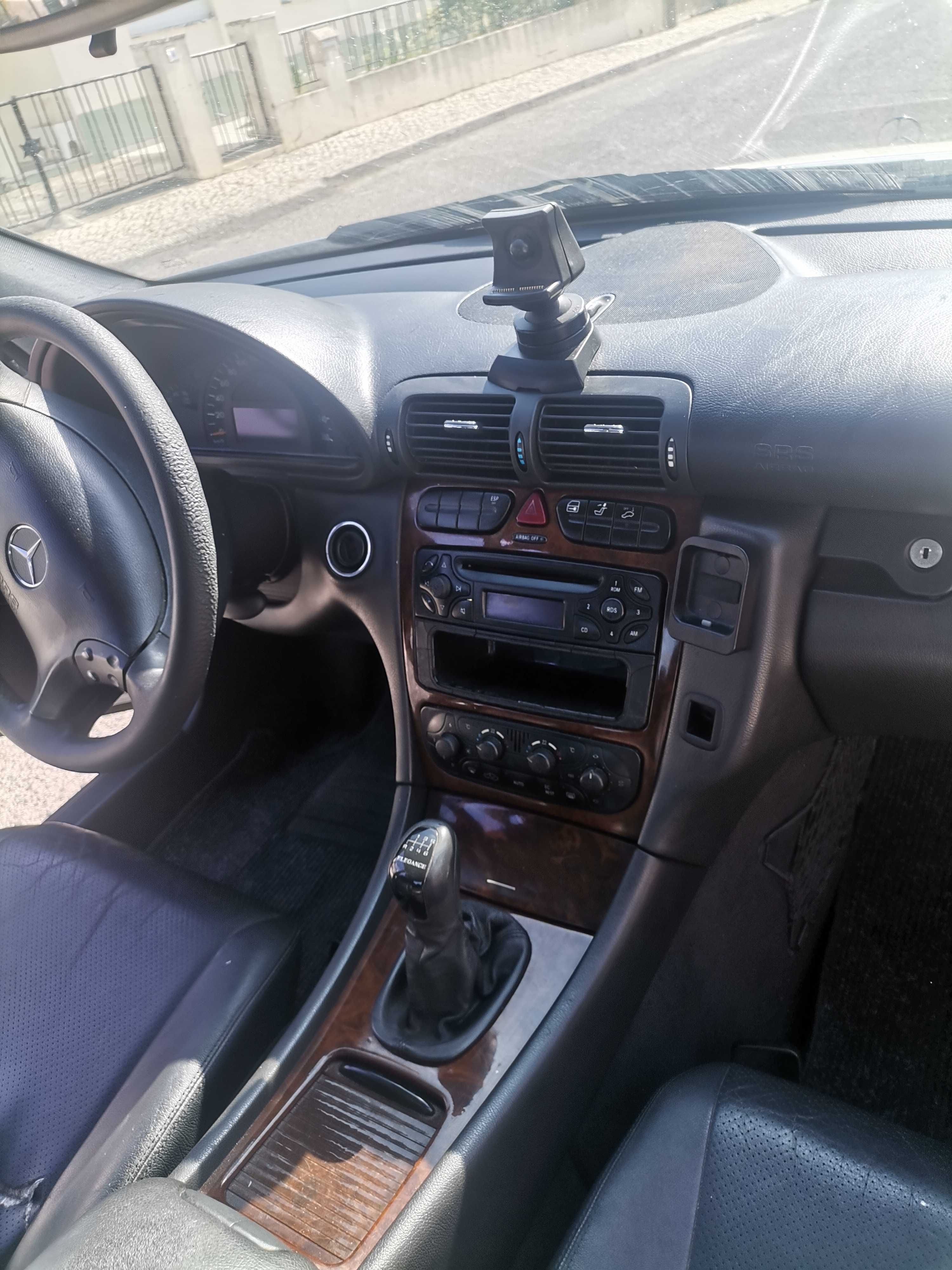 Mercedes Benz  em bom estado